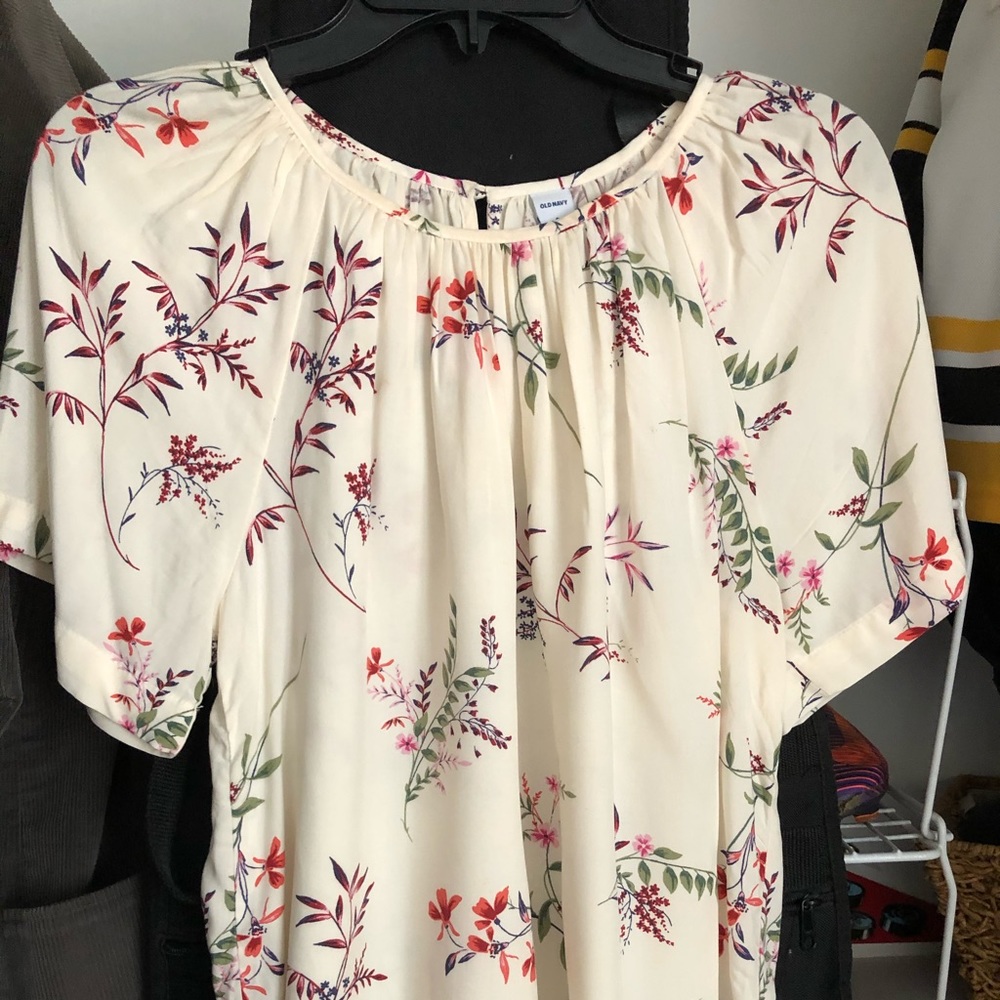 Old navy blouse